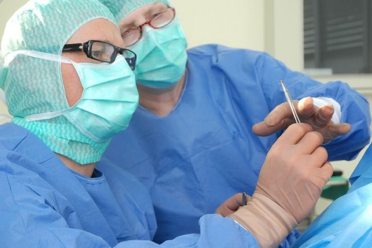 Челюстно-лицевая хирургия